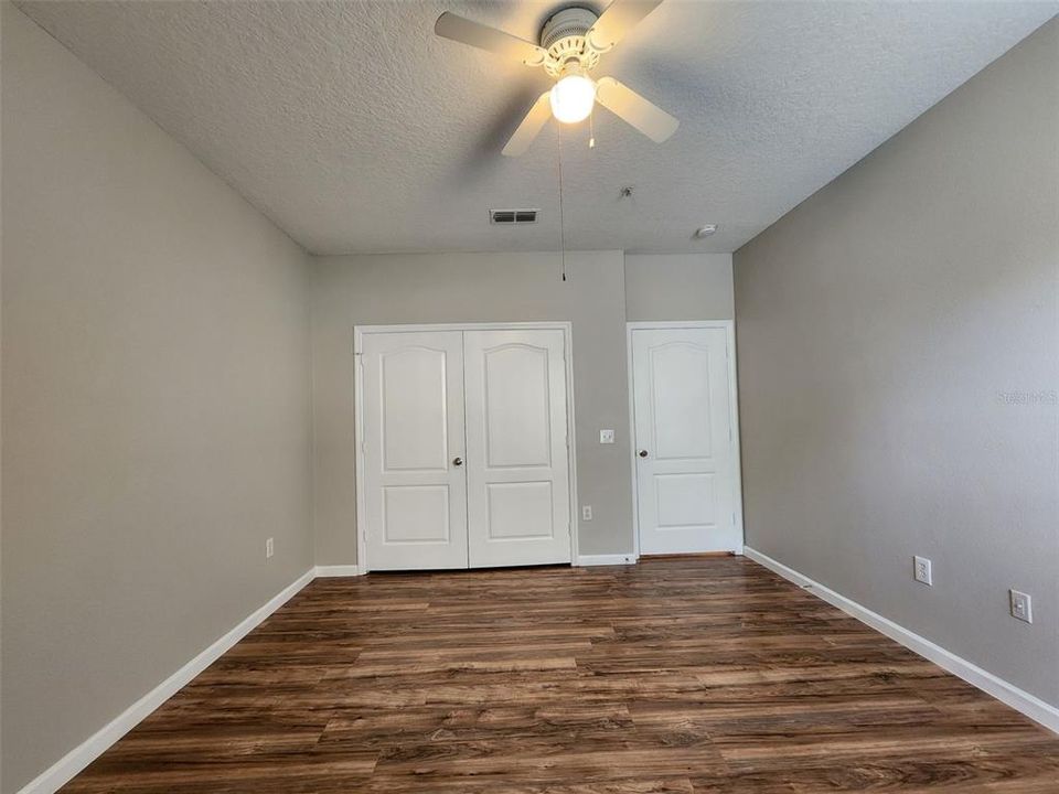 For Rent: $1,895 (3 beds, 2 baths, 1369 Square Feet)