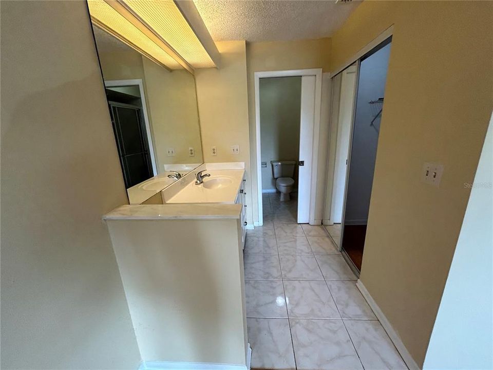 For Rent: $1,700 (2 beds, 2 baths, 1048 Square Feet)