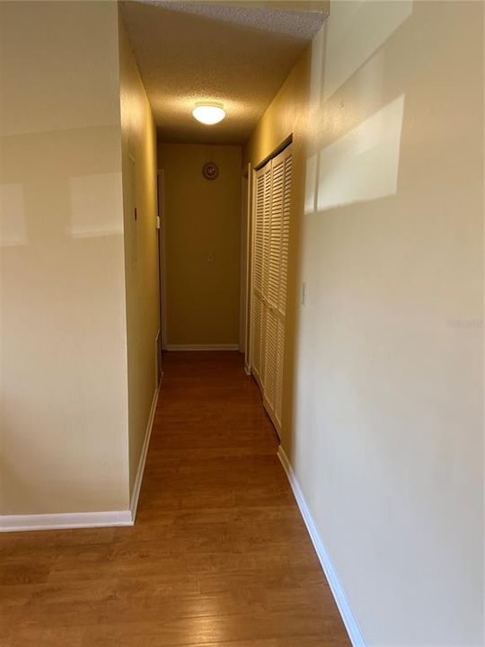 For Rent: $1,700 (2 beds, 2 baths, 1048 Square Feet)