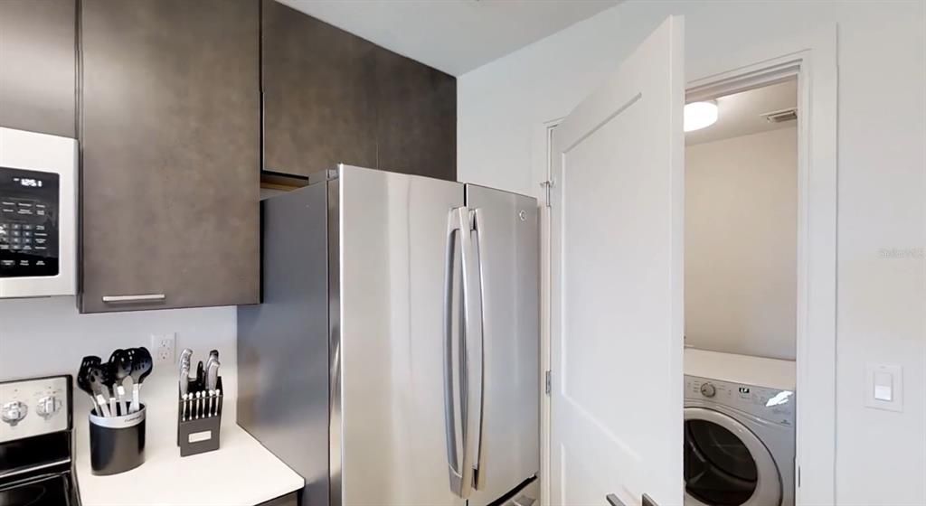 For Sale: $365,000 (2 beds, 2 baths, 1265 Square Feet)