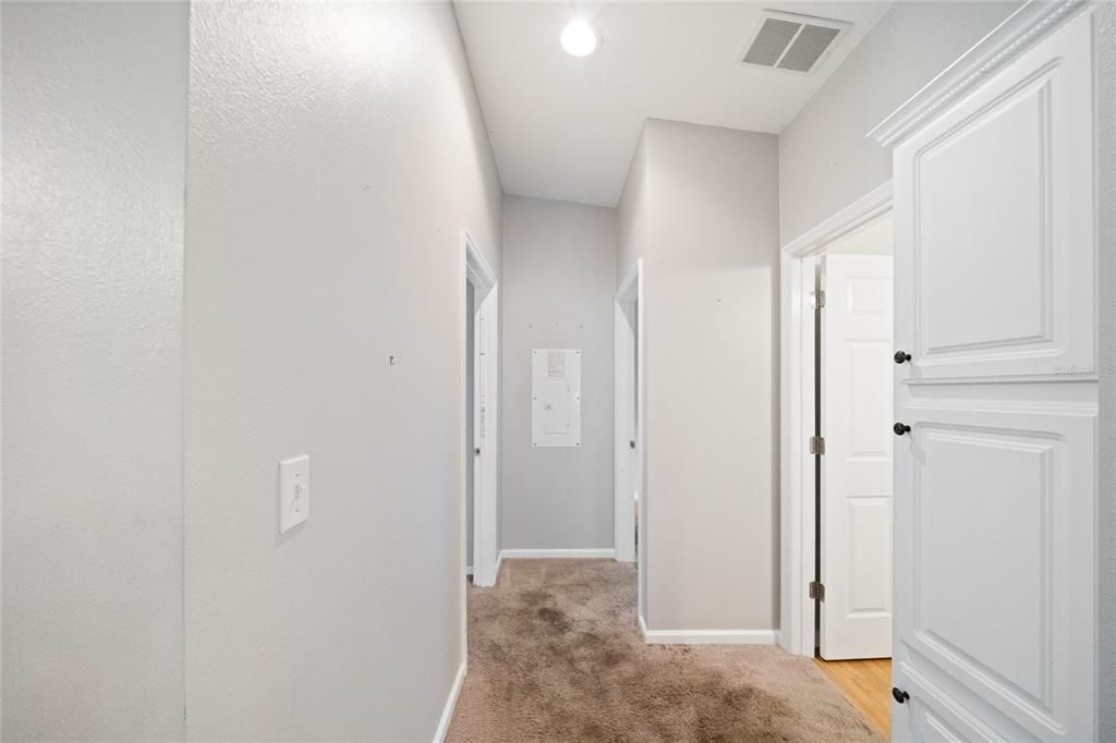 For Sale: $279,900 (3 beds, 2 baths, 1392 Square Feet)