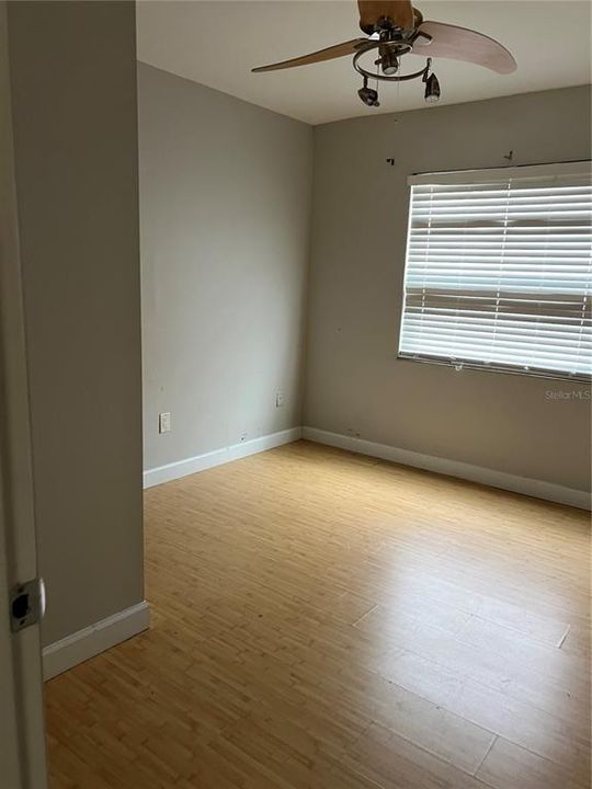 For Rent: $2,000 (3 beds, 2 baths, 1226 Square Feet)