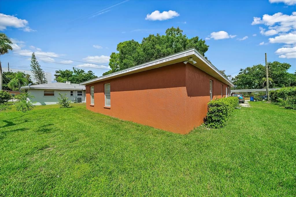 For Sale: $339,000 (3 beds, 2 baths, 1294 Square Feet)