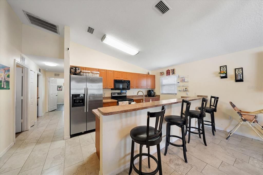 For Sale: $339,000 (3 beds, 2 baths, 1294 Square Feet)