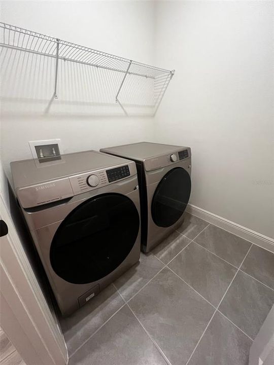 Washer & dryer INCLUDED