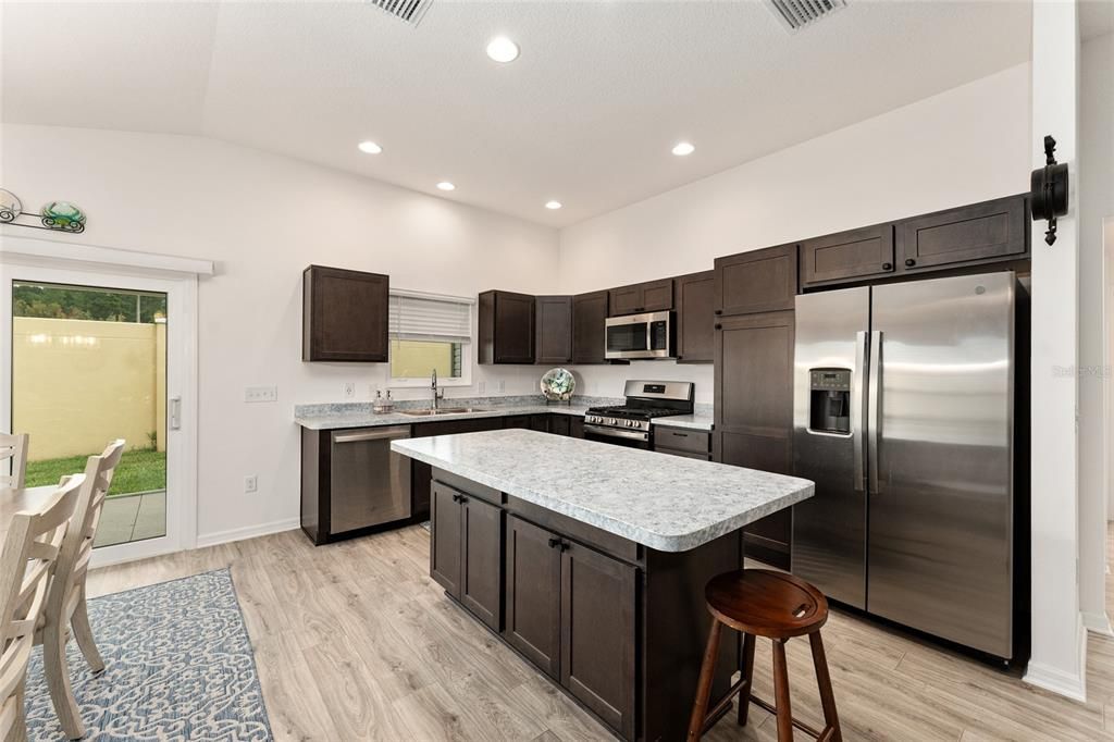 For Sale: $399,900 (3 beds, 2 baths, 1496 Square Feet)