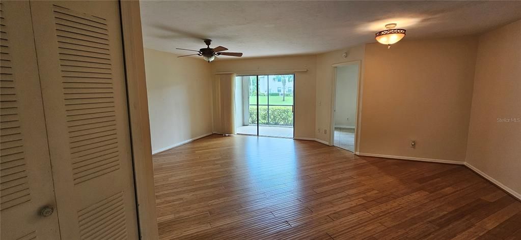 For Rent: $1,600 (2 beds, 2 baths, 1072 Square Feet)