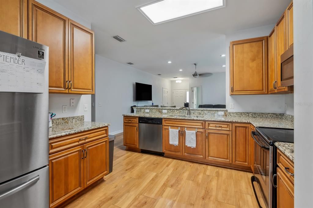 For Sale: $345,000 (3 beds, 2 baths, 1608 Square Feet)