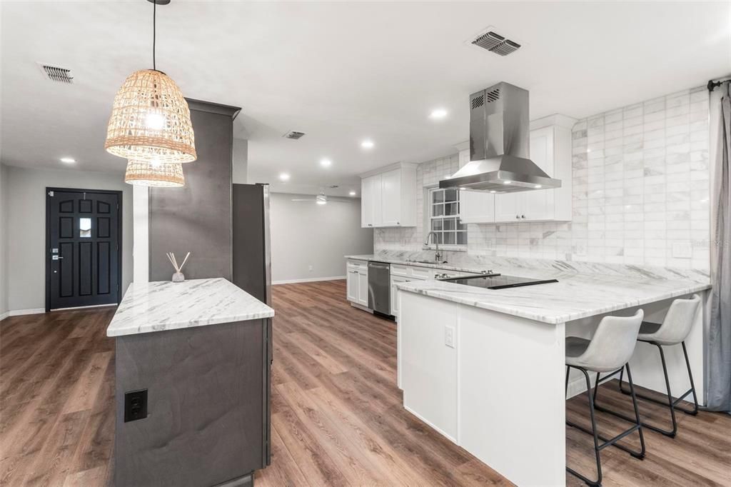 For Sale: $475,000 (4 beds, 2 baths, 2558 Square Feet)