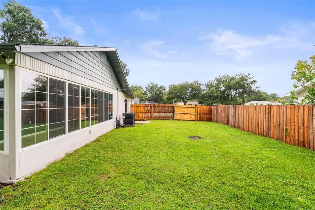 For Sale: $475,000 (4 beds, 2 baths, 2558 Square Feet)