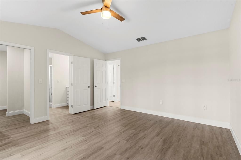 For Sale: $354,900 (3 beds, 2 baths, 1500 Square Feet)