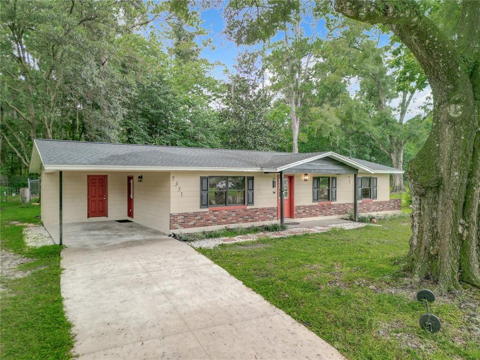 For Sale: $265,000 (3 beds, 1 baths, 1070 Square Feet)