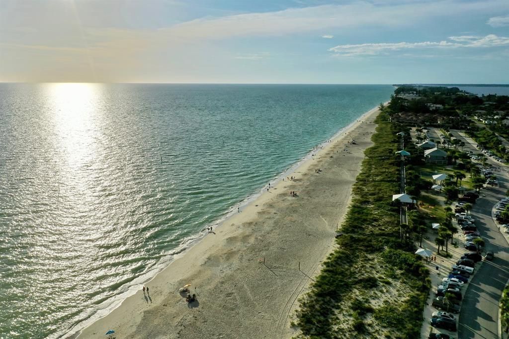 ENGLEWOOD BEACHES CLOSE TO RIVERWOOD