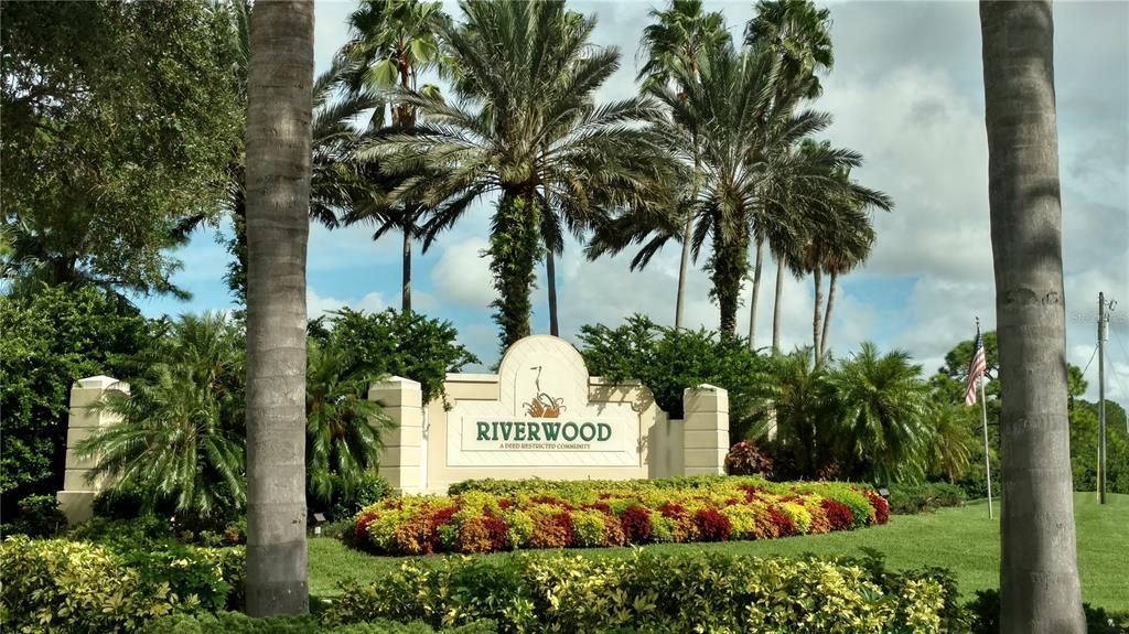 WELCOME TO RIVERWOOD GATED GOLF COURSE COMMUNITY