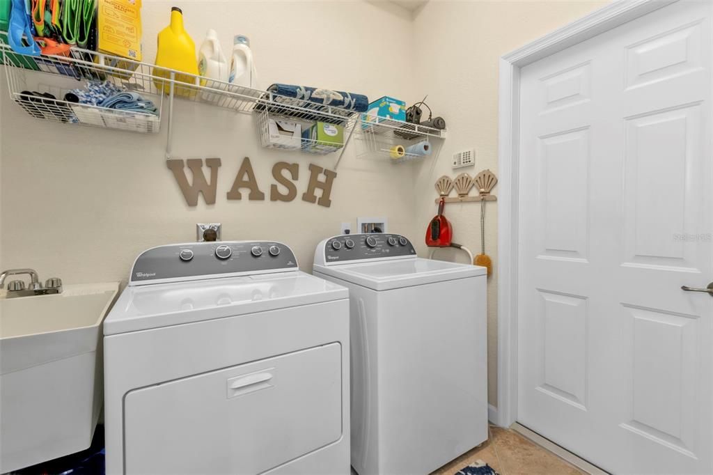 LAUNDRY WITH UTILITY SINK