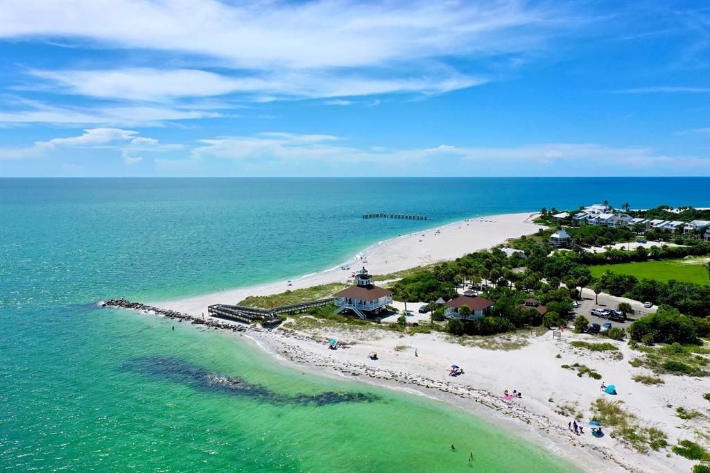 RIVERWOOD IS CLOSE TO BOCA GRANDE BEACHES