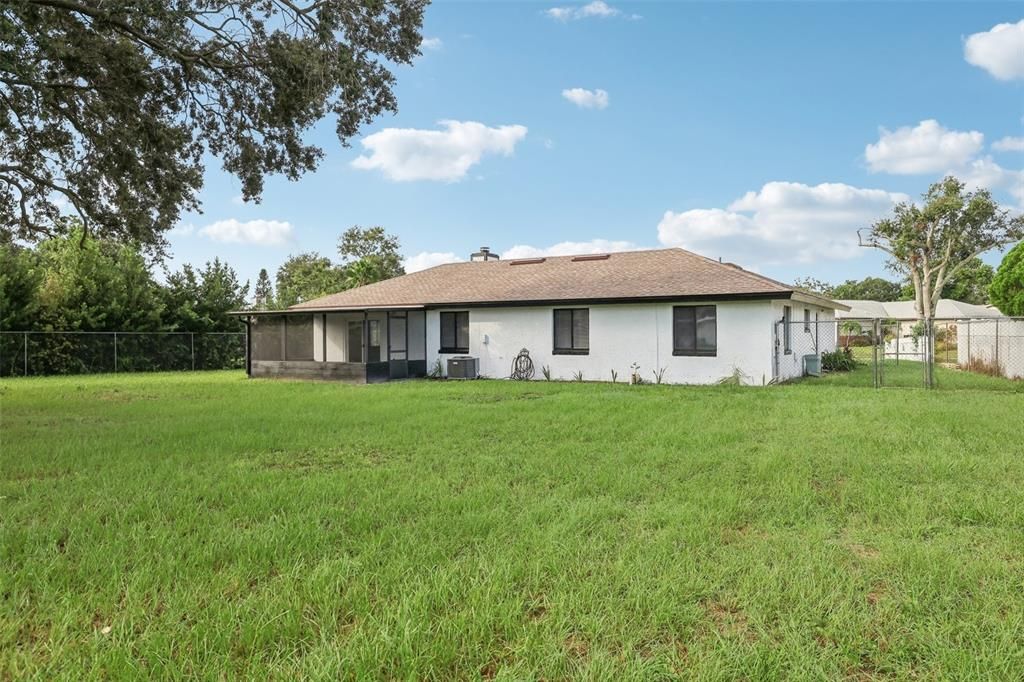 For Sale: $465,000 (3 beds, 2 baths, 1703 Square Feet)