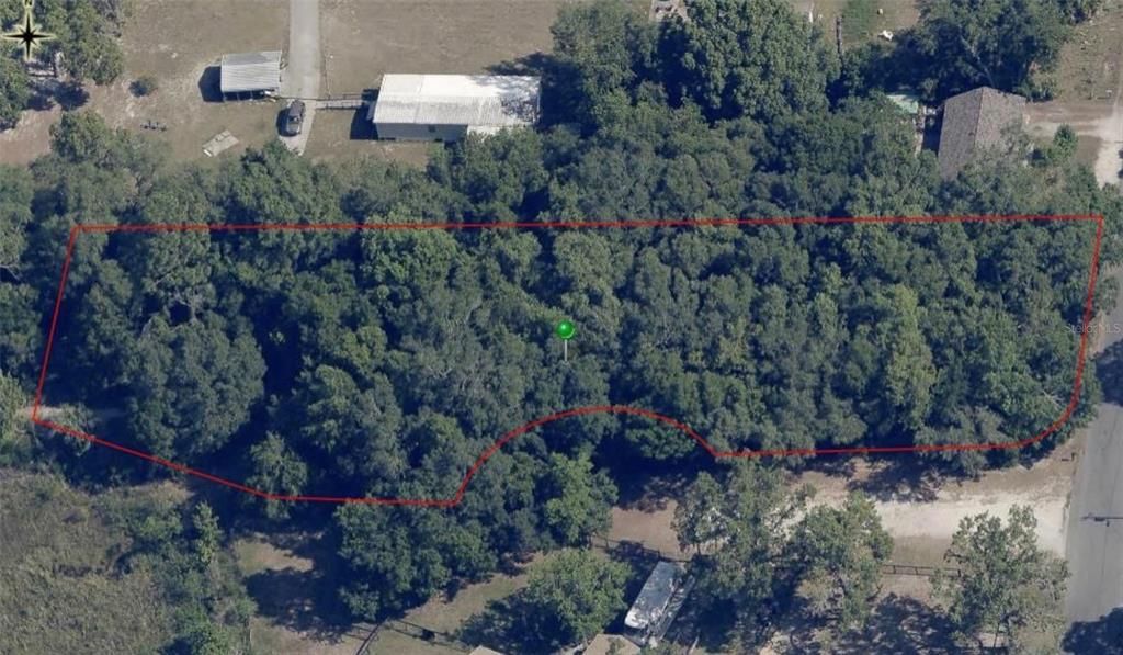 На продажу: $41,000 (1.01 acres)