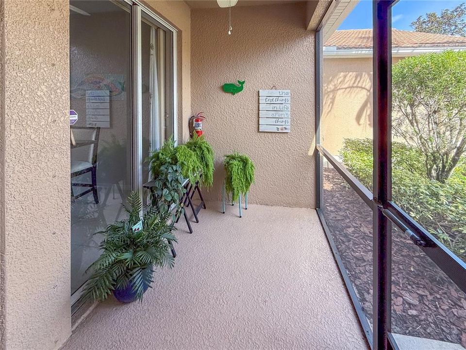 For Sale: $359,900 (2 beds, 2 baths, 1350 Square Feet)