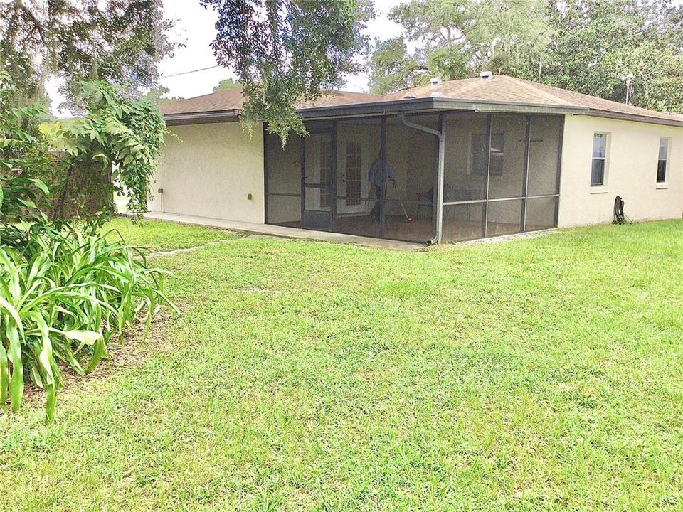 For Sale: $249,000 (2 beds, 1 baths, 1136 Square Feet)