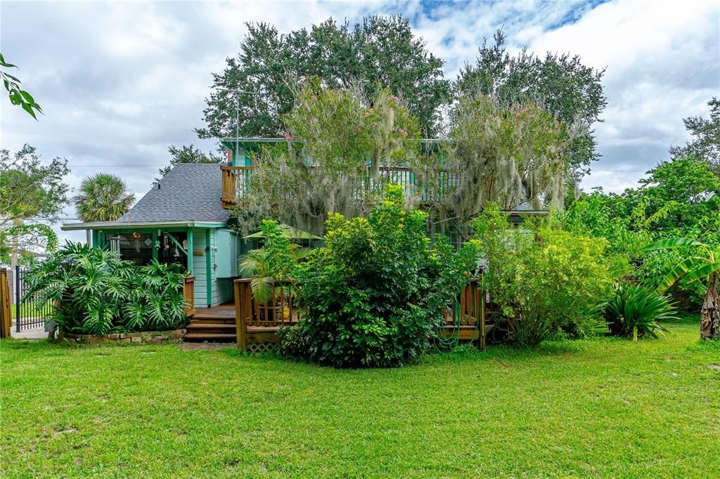 For Sale: $2,000,000 (3 beds, 2 baths, 2747 Square Feet)