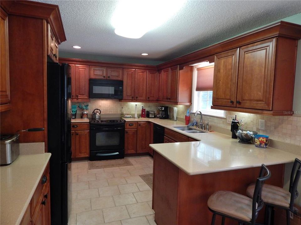 For Sale: $245,900 (3 beds, 2 baths, 1782 Square Feet)