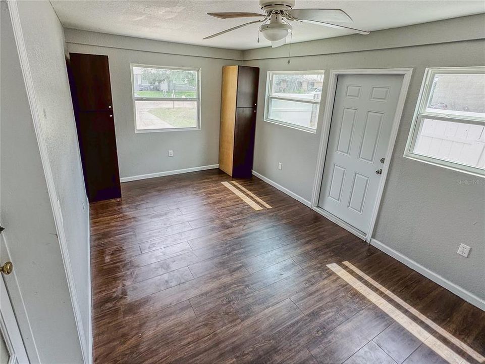 Bonus room could be 4th bedroom