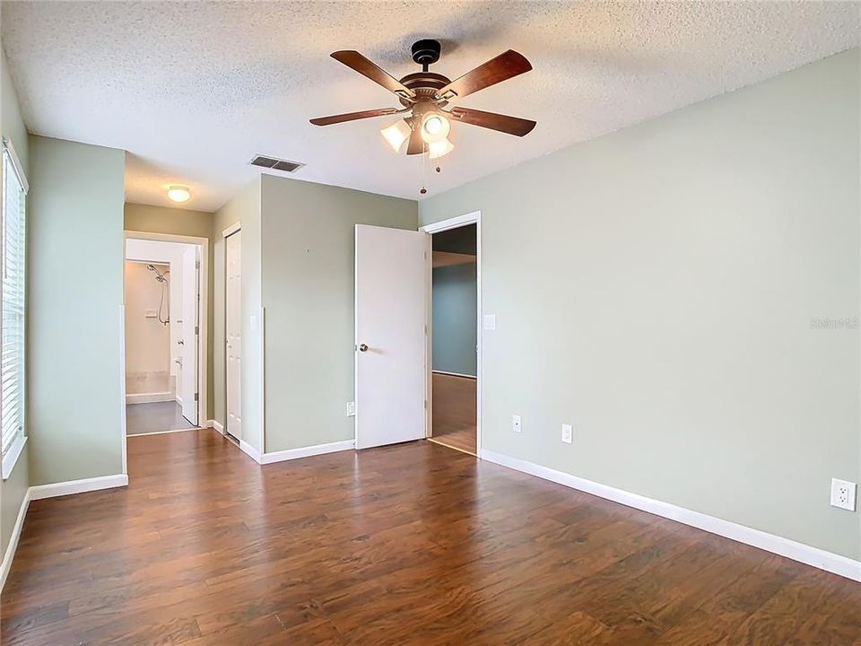 For Sale: $174,000 (2 beds, 2 baths, 960 Square Feet)