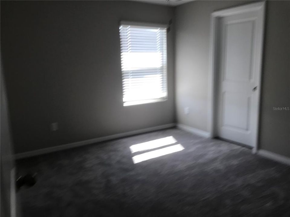 For Rent: $2,150 (3 beds, 2 baths, 1787 Square Feet)