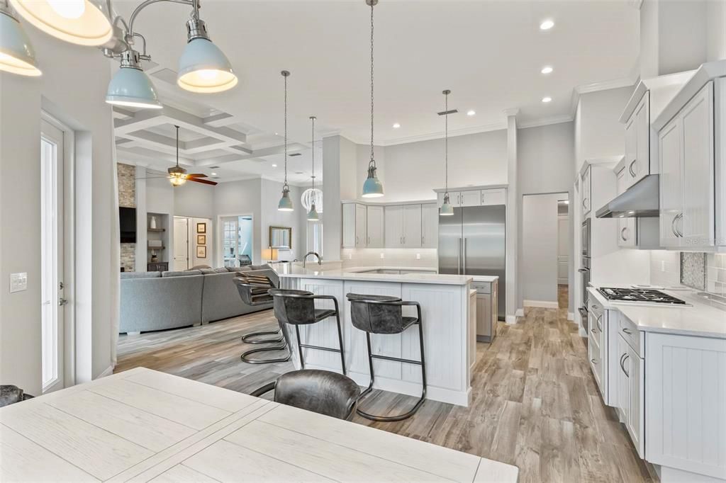 Active With Contract: $1,270,000 (3 beds, 3 baths, 3047 Square Feet)