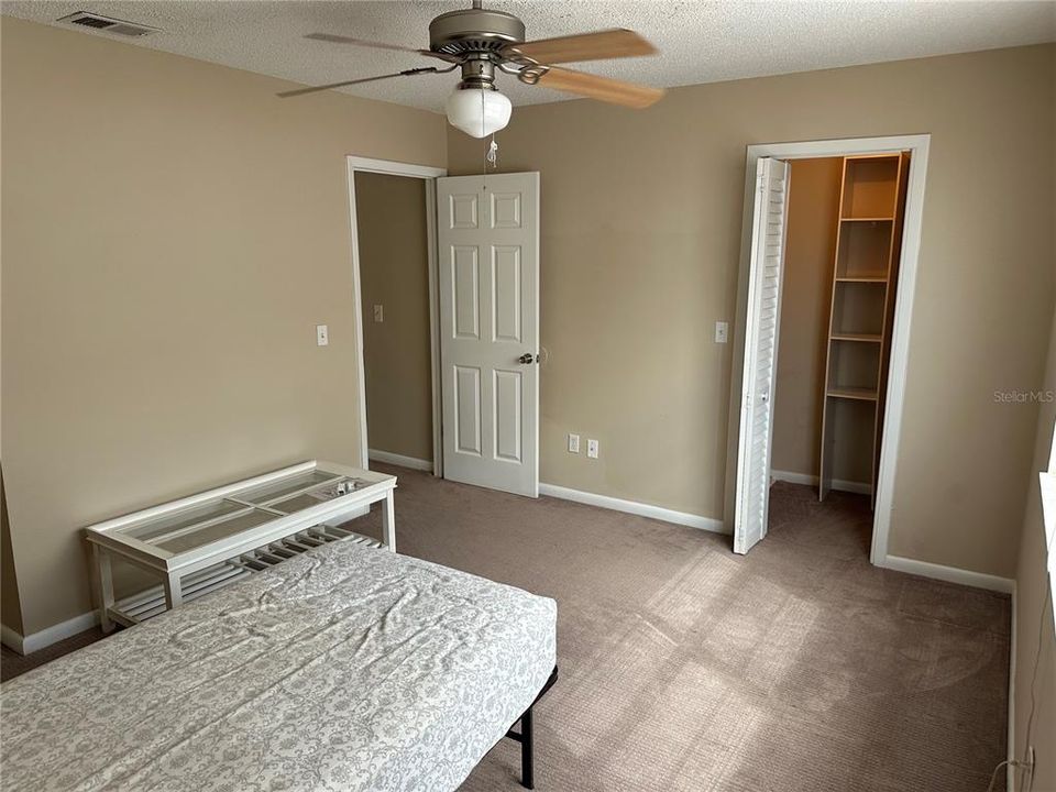 For Rent: $1,800 (2 beds, 1 baths, 1080 Square Feet)