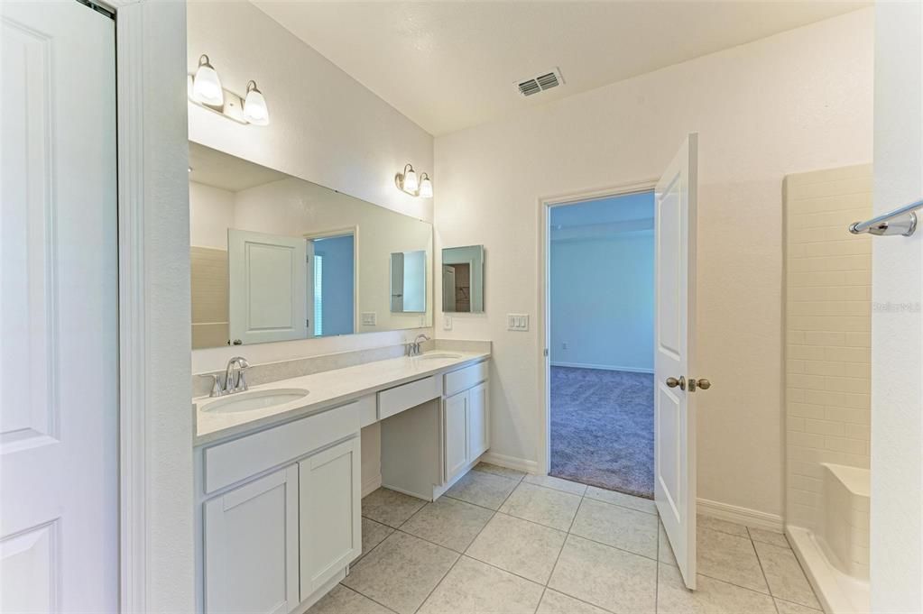 For Sale: $429,900 (3 beds, 2 baths, 2068 Square Feet)