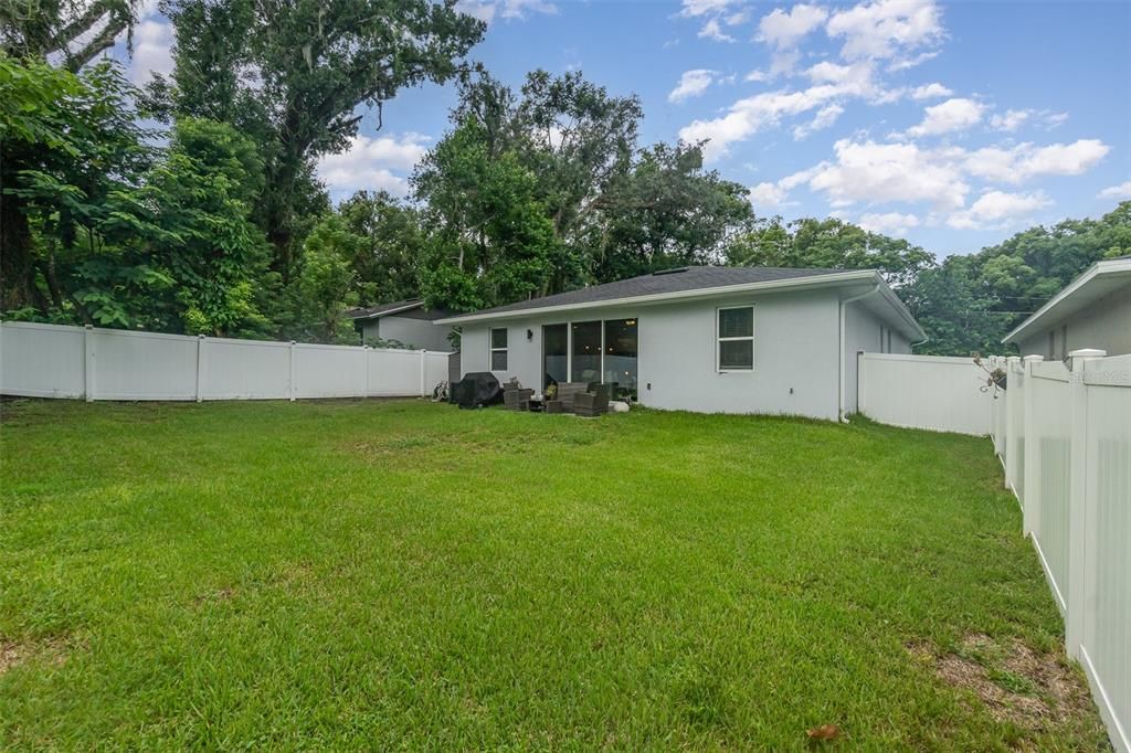 For Sale: $650,000 (4 beds, 2 baths, 1938 Square Feet)