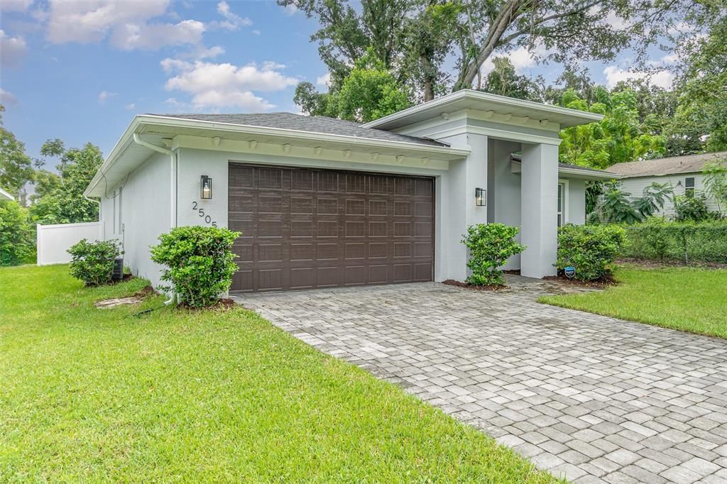 For Sale: $650,000 (4 beds, 2 baths, 1938 Square Feet)