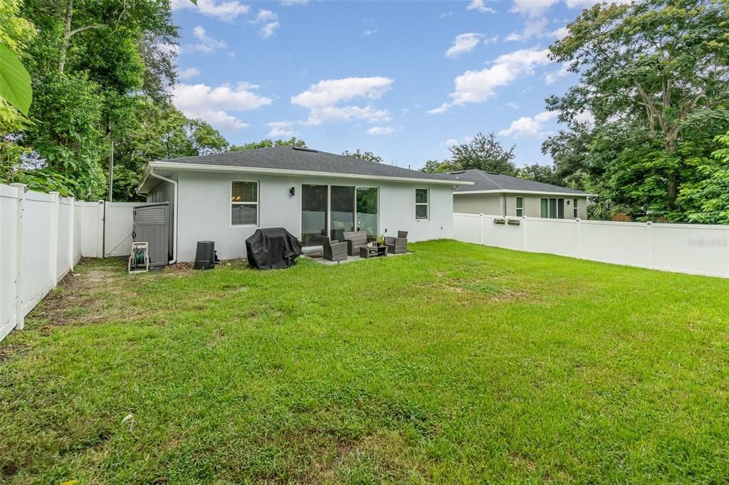 For Sale: $650,000 (4 beds, 2 baths, 1938 Square Feet)