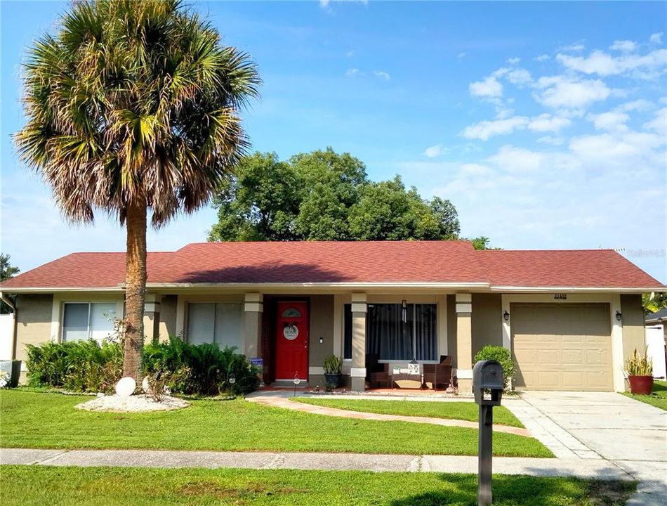 For Sale: $370,000 (3 beds, 2 baths, 975 Square Feet)