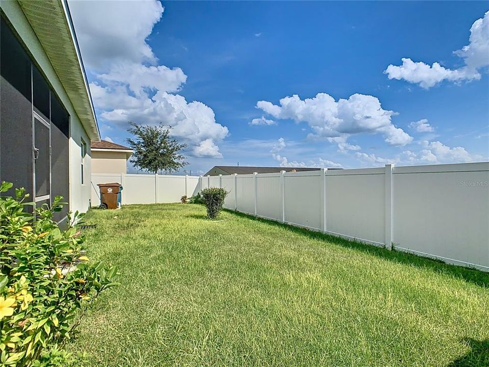 For Sale: $395,000 (4 beds, 2 baths, 1949 Square Feet)