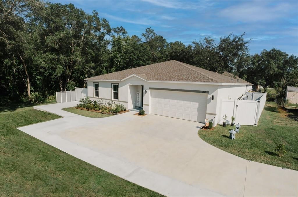 Active With Contract: $2,200 (4 beds, 2 baths, 1865 Square Feet)