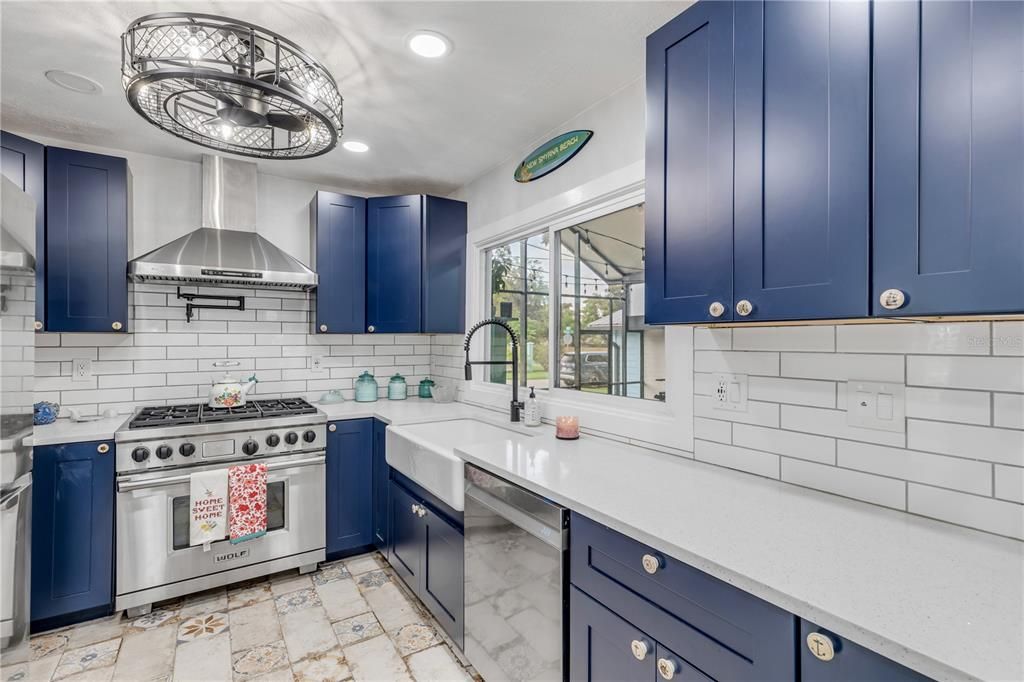 For Sale: $795,000 (2 beds, 1 baths, 1660 Square Feet)