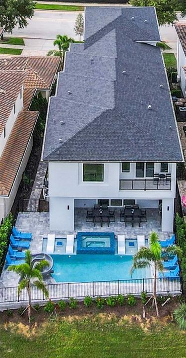 En Venta: $2,400,000 (8 camas, 9 baños, 4890 Pies cuadrados)