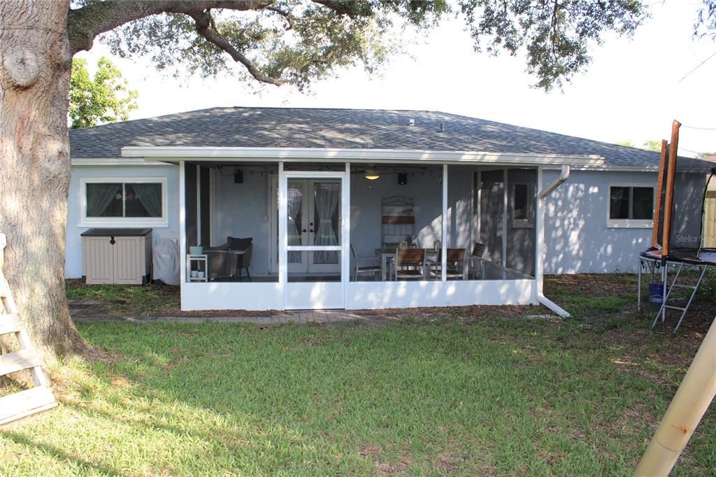 Brand new roof and screened patio