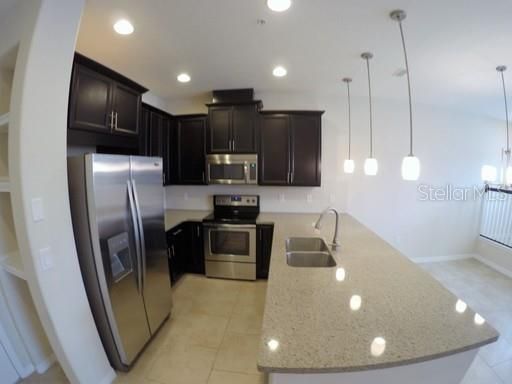 For Rent: $2,200 (3 beds, 2 baths, 1545 Square Feet)