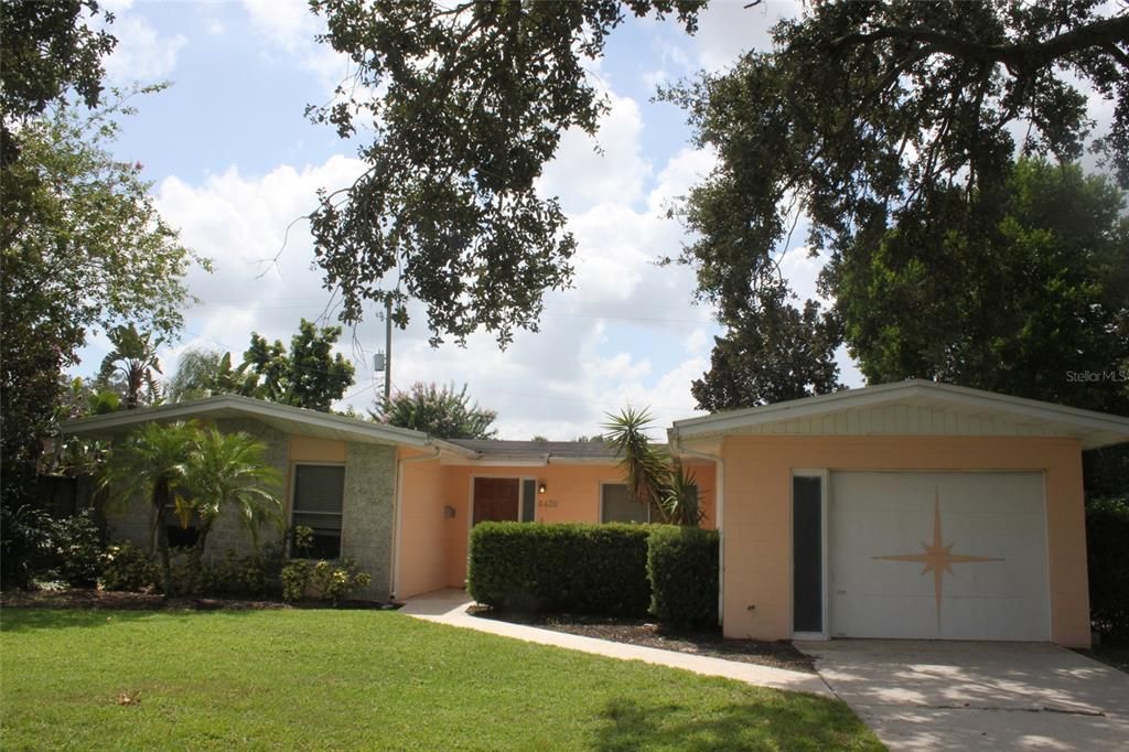 For Rent: $2,395 (3 beds, 2 baths, 1356 Square Feet)