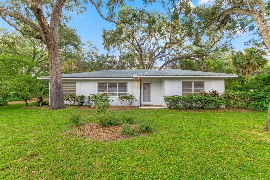 For Sale: $699,000 (3 beds, 1 baths, 1338 Square Feet)