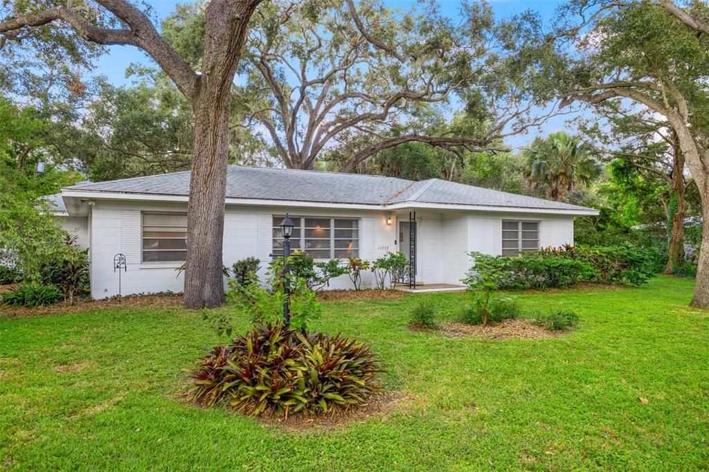 For Sale: $699,000 (3 beds, 1 baths, 1338 Square Feet)