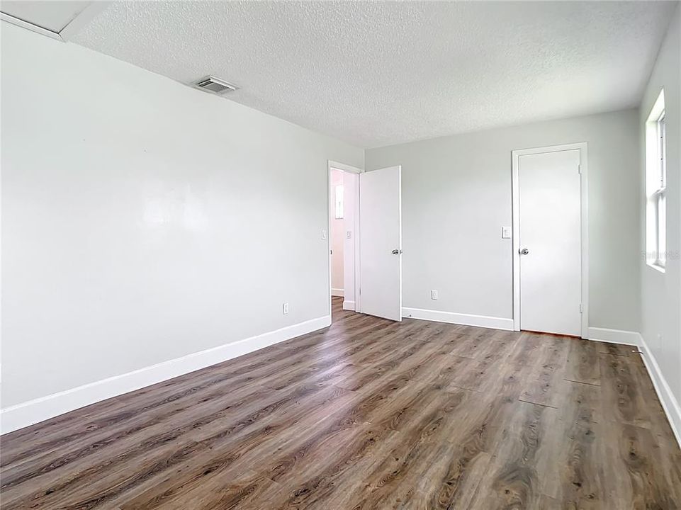 For Rent: $2,450 (3 beds, 2 baths, 1689 Square Feet)