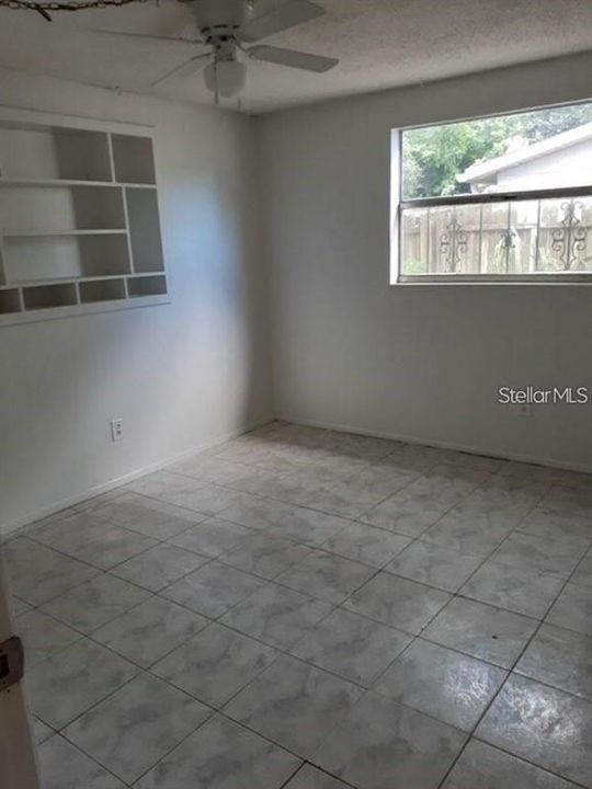 For Rent: $1,599 (3 beds, 2 baths, 1638 Square Feet)