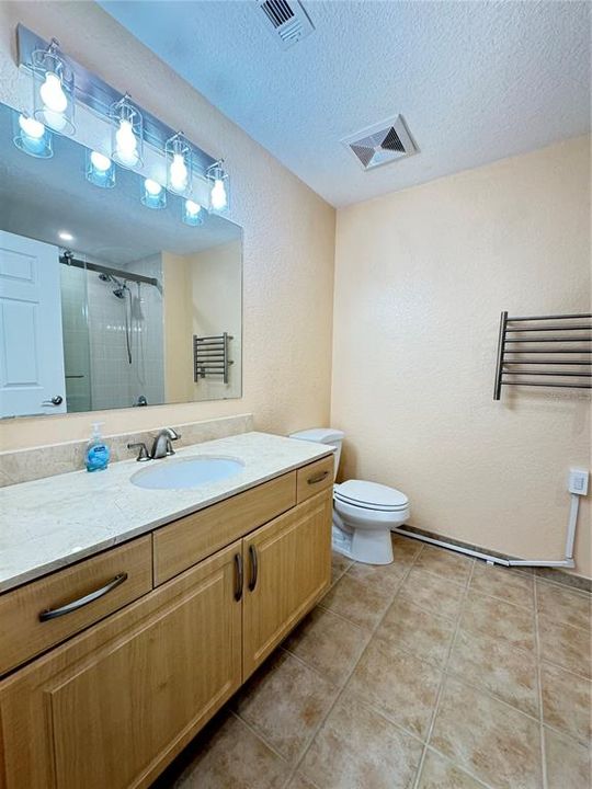 For Rent: $2,900 (2 beds, 2 baths, 1084 Square Feet)