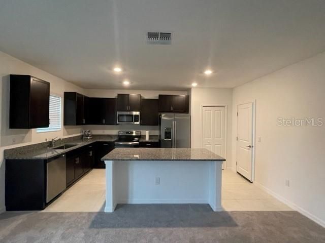 For Rent: $2,999 (4 beds, 2 baths, 2584 Square Feet)