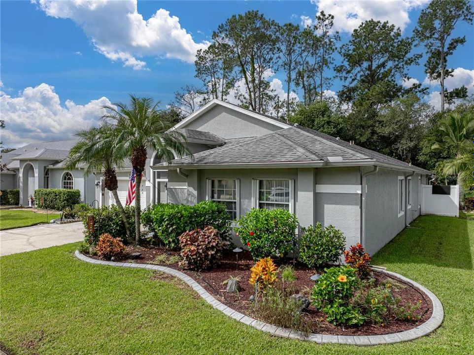 For Sale: $384,900 (4 beds, 2 baths, 2098 Square Feet)